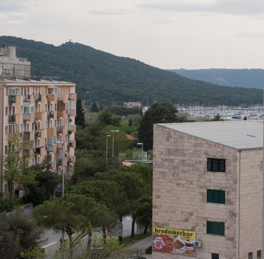 Apartment Paula Split Exterior photo